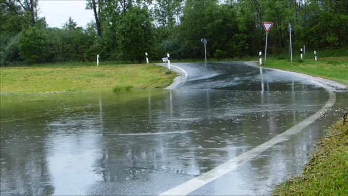 40 Liter pro Quadratmeter: In diesen Bundesländern drohen schwere Unwetter!