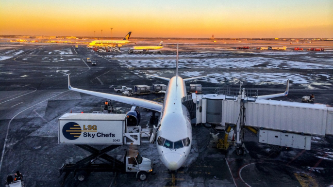 Delta Has a New Sky Club Lounge at JFK — and the 14,000-square-foot Space Has a 360-degree Bar and Soundproof Work Stations