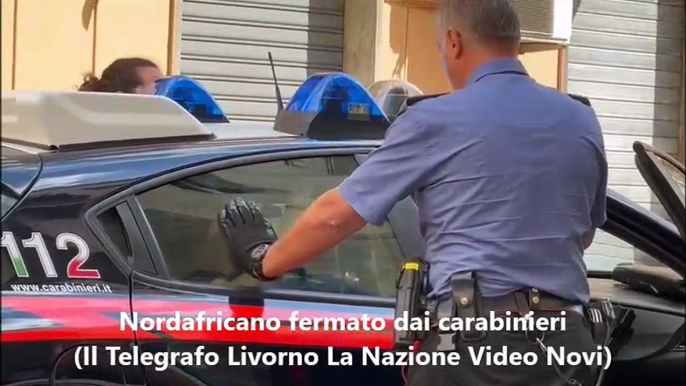 Il giovane fermato dai carabinieri (Video Novi)