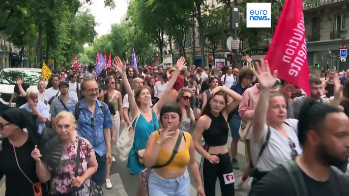 Marches en France contre les violences policières : au moins 2 000 personnes à Paris