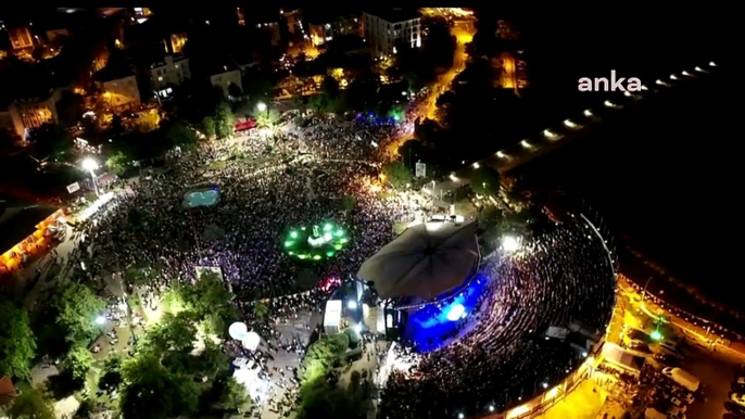 Koray Avcı, İstanbul Büyükçekmece Kültür ve Sanat Festivali'nde sahne aldı