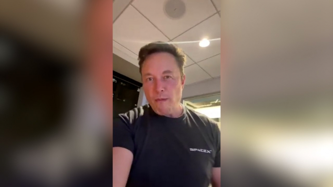 Elon Musk canlı yayın testi yaptı, sosyal medya hesabına not düştü: Canlı video artık oldukça iyi çalışıyor