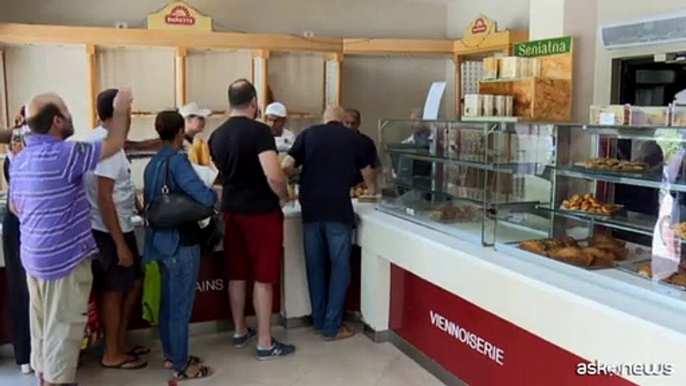 In Tunisia file per il pane dopo lo stop a "boulangerie europee"