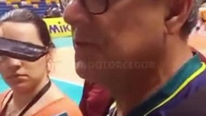 José Roberto Guimarães, técnico da Seleção Feminina de Vôlei, fala sobre momento do time: "as dificuldades vão acontecer"