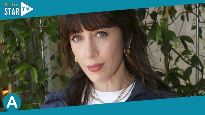 Nolwenn Leroy en culotte à l'écran  gros moments de malaise sur scène à cause de casseroles vest