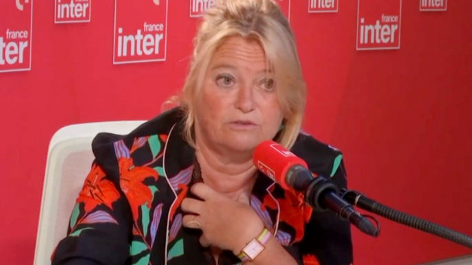 "Je serais prête à me mettre hors-la-loi" : Marina Carrère d'Encausse franche sur le recours à l'euthanasie pour son conjoint malade