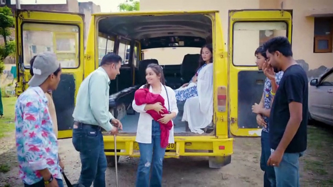 Why Did a Pregnant Woman Give Birth in a Bus? Indian Short Film Hindi