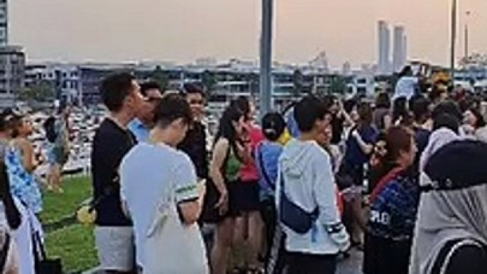 Mid Valley Southkey shopping centre evacuated (Part 2)