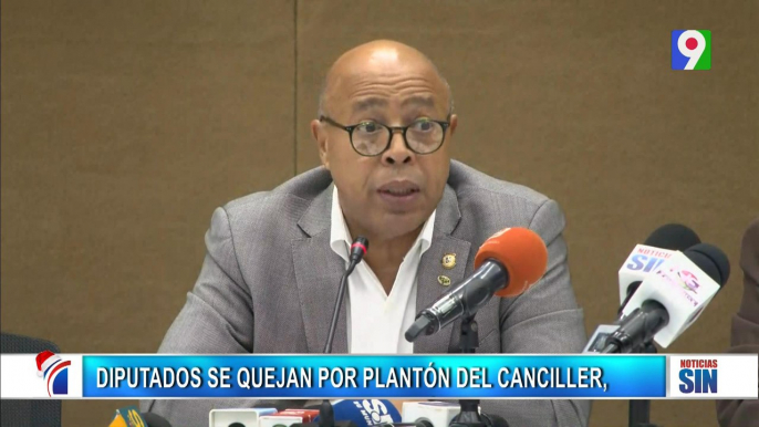 Canciller deja plantados a diputados | Emisión Estelar SIN