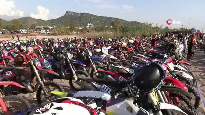 Les courses de motos Sea To Sky Enduro ont commencé