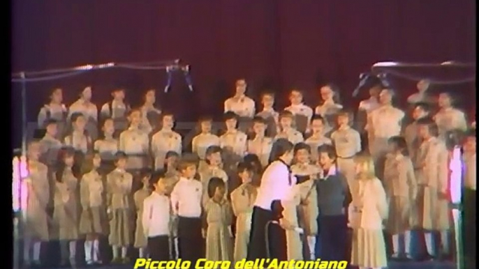 Nella vecchia fattoria. Live - Piccolo Coro dell'Antoniano Mariele Ventre. Teleregione 4 10 1980