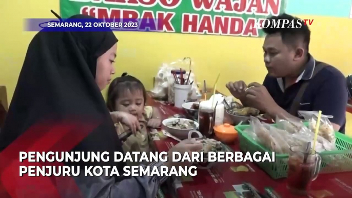 Unik! Sensasi Makan Bakso Langsung dari Wajan