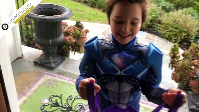 31 Trick-or-Treating Safety Tips