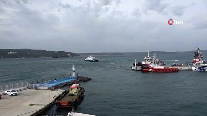 Les Dardanelles ont été fermées aux navires de transit en raison de la tempête.