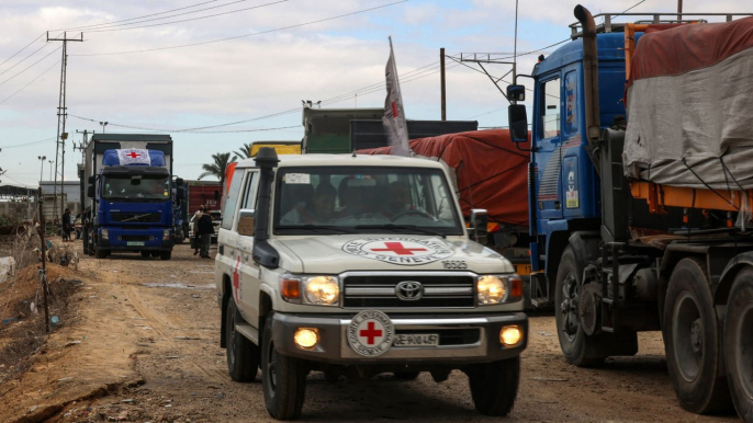 Confirman que Hamás liberó un primer grupo de rehenes en Gaza: hay cuatro niños