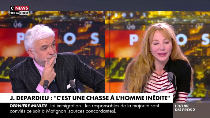 Julie Depardieu est venue défendre son père sur CNews : "C'est une chasse à l'homme dégueulasse ! Mon père ce n'est quand même pas Bertrand Cantat qui a tué quelqu'un sur un radiateur !"