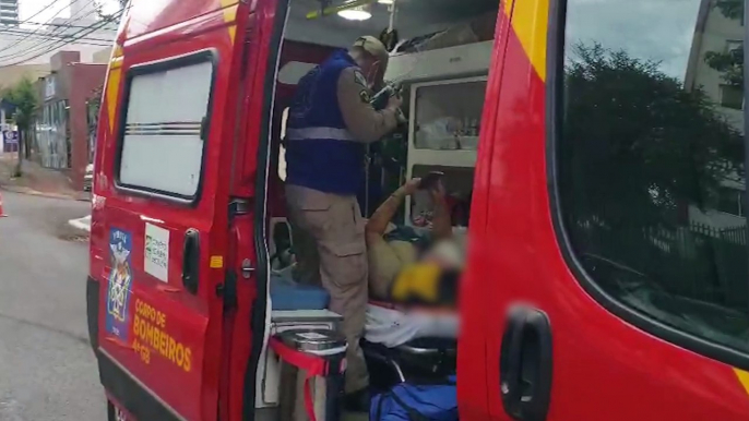 Mulher fica ferida em acidente na Rua Minas Gerais