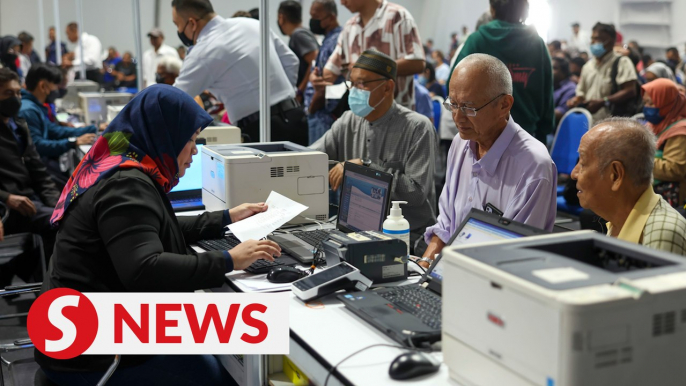 Police and JPJ traffic summonses counters draw crowd at M’sia Madani first anniversary event