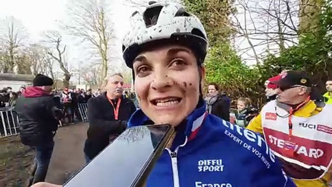 Cyclo-cross - Hélène Clauzel: " on fait beaucoup de course à pied durant ces courses là "