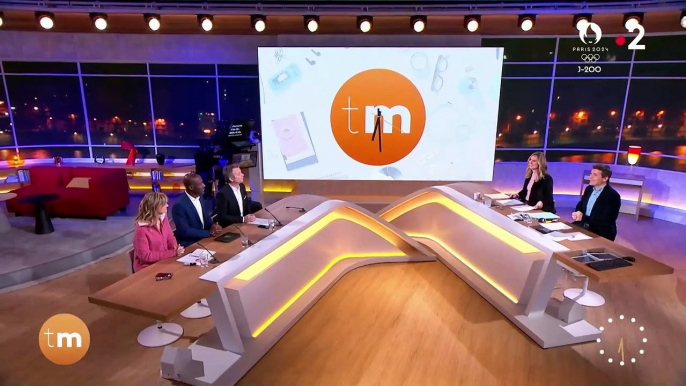 Humour: Les présentateurs et chroniqueurs de "Télématin" sur France 2 refusent de dire "bonjour" ce matin pour ne pas faire de promo à la nouvelle matinale de TF1 qui s'appelle... "Bonjour"! - Regardez