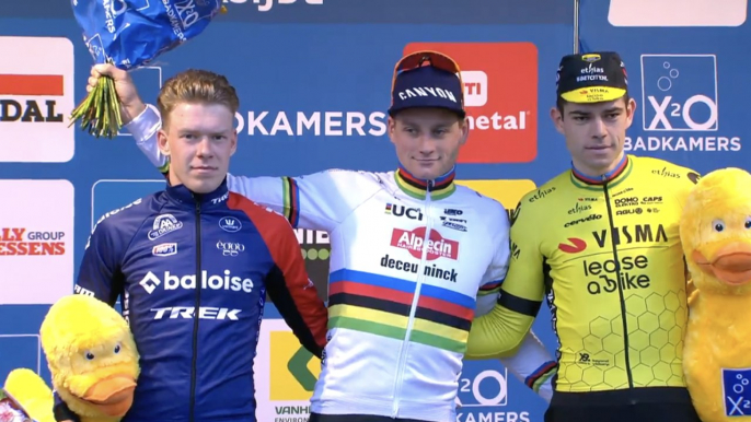 Cyclo-cross - X2O Trofee - Coxyde 2024 - Le 9 sur 9 de Mathieu van der Poel, Wout van Aert 3e à Coxyde !