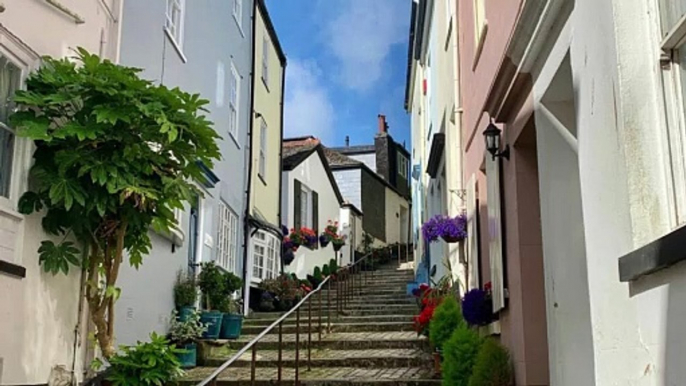 "Quirky" cottage for sale is former inn with stables and workshop below