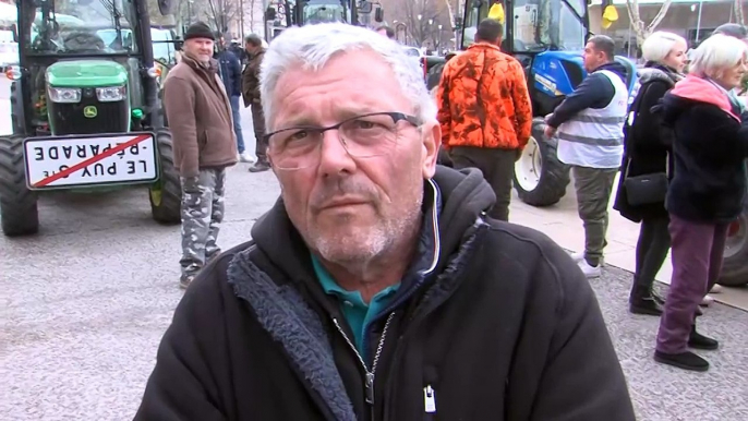 Les agriculteurs toujours mobilisés : reportage à Aix en Provence