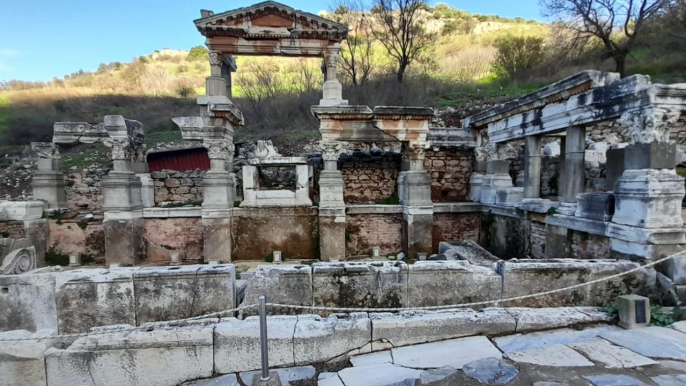 TARİHİ EFES ANTİK KENT'İN KURULUŞUNDAN BUGÜNE GELEN TARİHİ | İZMİR / SELÇUK