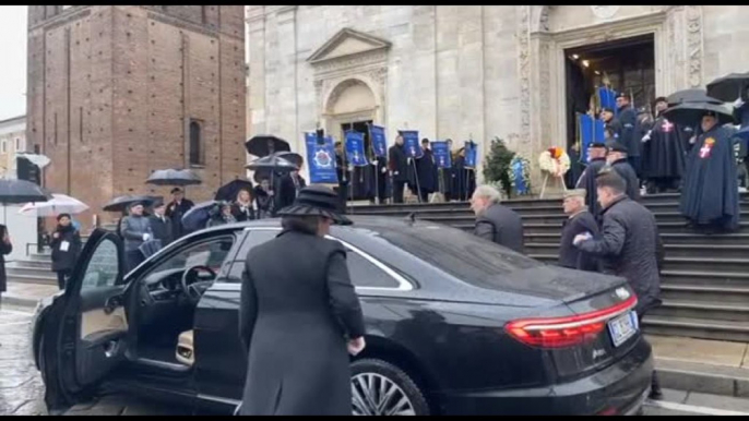 Gli arrivi dei reali al funerale di Vittorio Emanuele