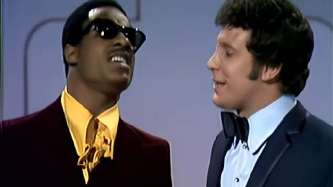 This is Tom Jones (1969) S01E12 - 25 April 1969 - Stevie Wonder / The Hollies / Shani Wallis / Pat Paulsen