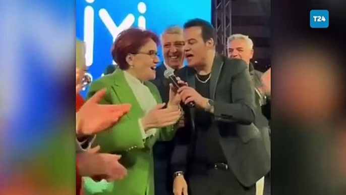 İYİ Parti Genel Başkanı Meral Akşener ve Safranbolu adayı Hakan Peker 'Bir Efsane'yi beraber söyledi