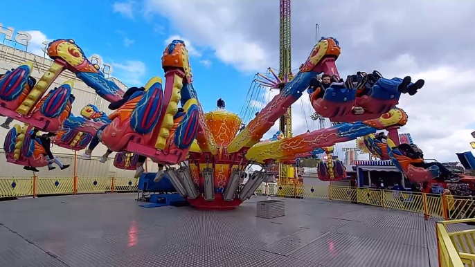 Foire des RAMEAUX   Foire de GRENOBLE 2023   #grenoble  #manege #france  #foire #animation  (44)