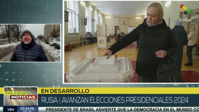 En Rusia  avanzan  elecciones presidenciales .