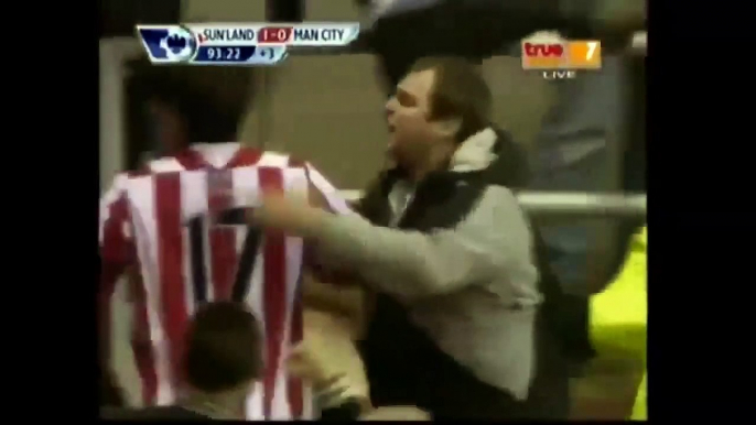 Ji DongWon kissed by Sunderland Fan after Goal Sunderland 1 vs Manchester City 0