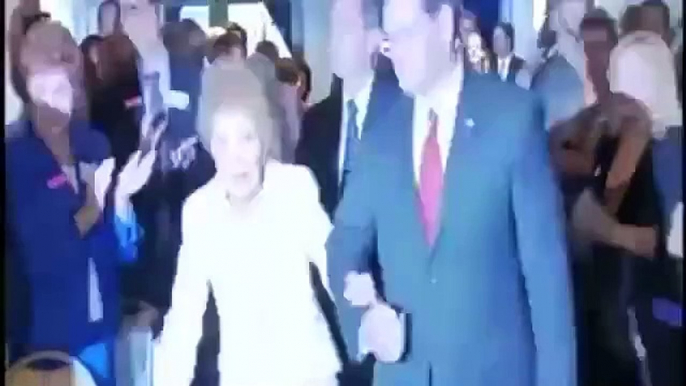 Nancy Reagan takes a tumble, not badly hurt