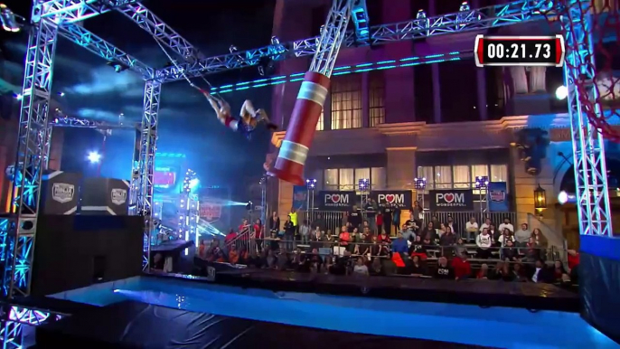 Jessie Graff at the Los Angeles Qualifier - American Ninja Warrior