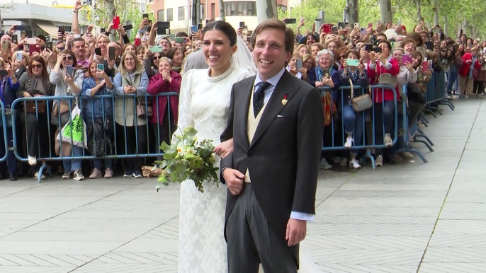 José Luis Martínez-Almeida y Teresa Urquijo celebran su convite con amigos y familiares