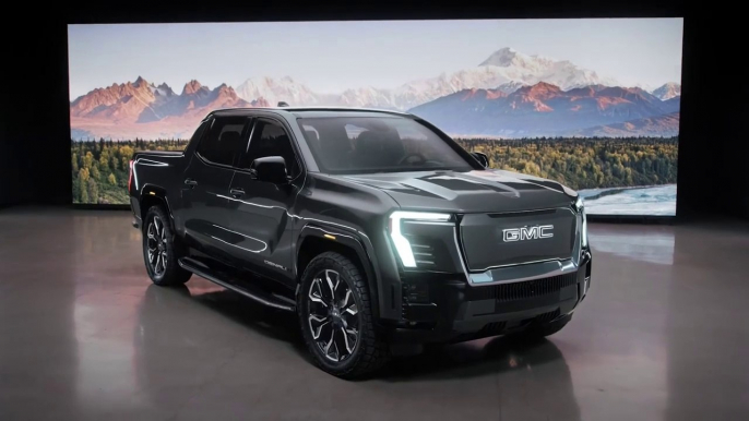 Introduced with a Range of 440 Miles and a Price of $99.495,New GMC Sierra EV Denali Edition 1 2024