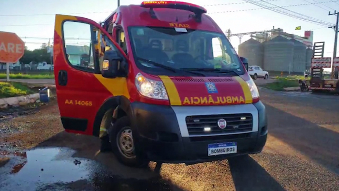 Jovem fica ferido ao sofrer queda de moto na rodovia BR-277, em Cascavel