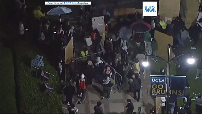 Clashes erupt between pro-Palestinian and pro-Israeli protesters at Los Angeles campus