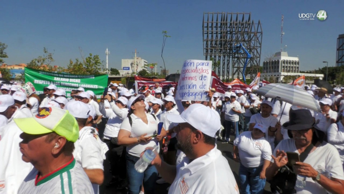 El SNTE llega al 1 de mayo con más exigencias de mejoras laborales