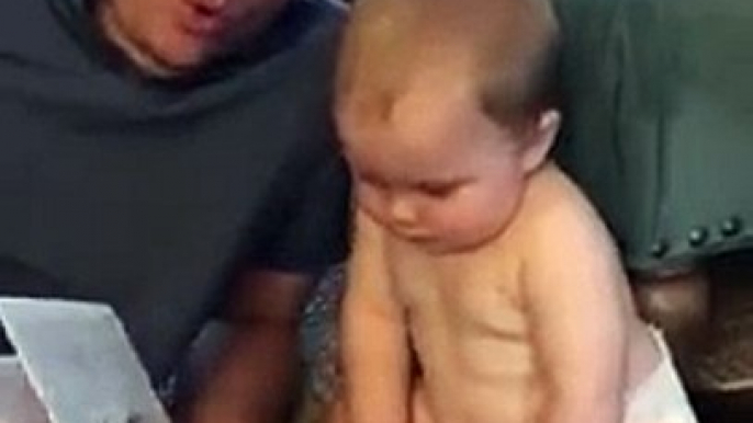 Baby Says  Mama  as First Word After Reading Book About Dad - 989983