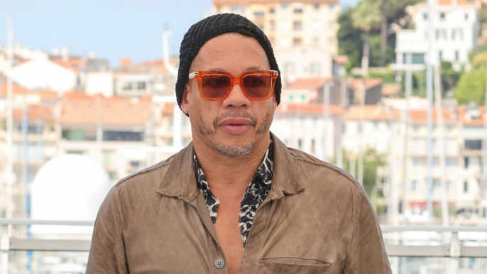 GALA VIDEO - JoeyStarr fidèle à son côté sans filtre : “Mon fils de 18 ans sait que je bois, que je me drogue”