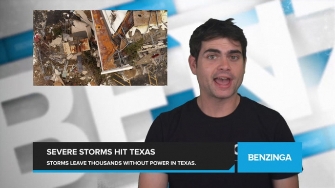 Severe Storms and Hurricane-Force Winds Leave Hundreds of Thousands Without Power in Texas