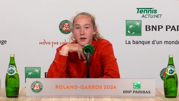Tennis - Roland-Garros 2024 - Mirra Andreeva : "What's an Mirra disappointed ? I stay in my bed. I sleep for 12 hours. I do nothing"