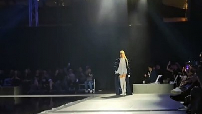 Vice Ganda opens for Bang Pineda's fashion show #PEP #shorts