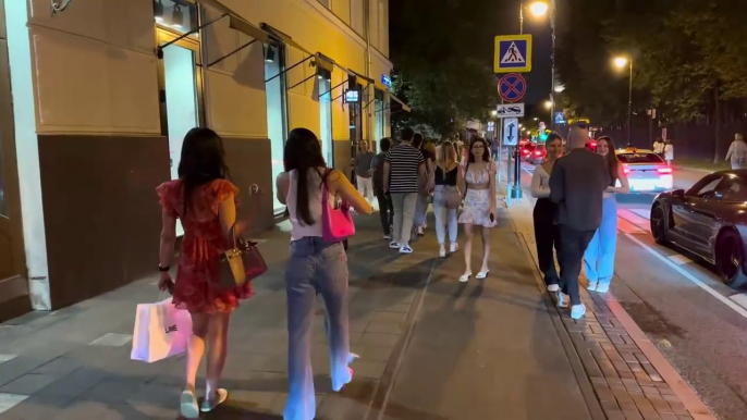 Moscow's Midnight Temptation  Nightlife Russia, the City Walking Tour 4K HDR