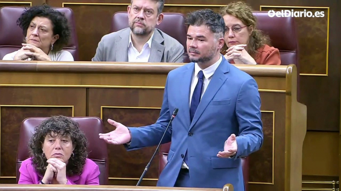 Rufián pide al Gobierno “mejorar la vida de la gente” y Sánchez le reprocha su voto a favor de Junts para presidir el Parlament