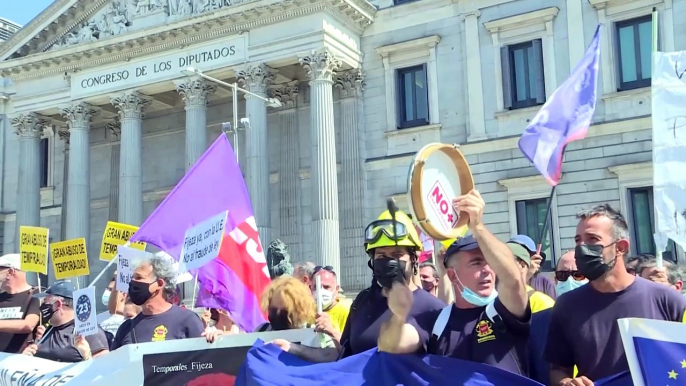 TJUE recomienda convertir en fijos a los interinos de larga duración