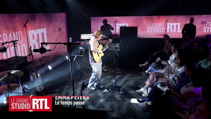 Emma Peters - Le temps passe (Live) - Le Grand Studio RTL